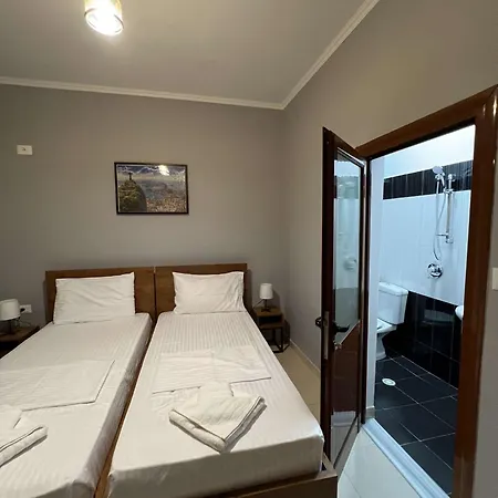 Adrian Hotel