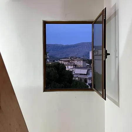 Adrian 4* Gjirokaster
