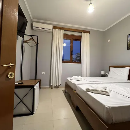 Hotel Adrian