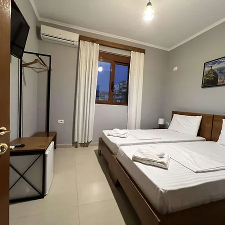 Hotel Adrian 4*